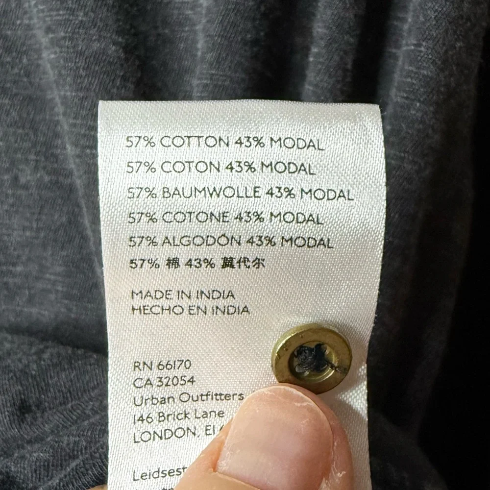 ANTHRO PILCRO Cozy Boho Balloon Sleeve Acid Wash Out Black Quarter Button Shirt - Picture 8 of 9